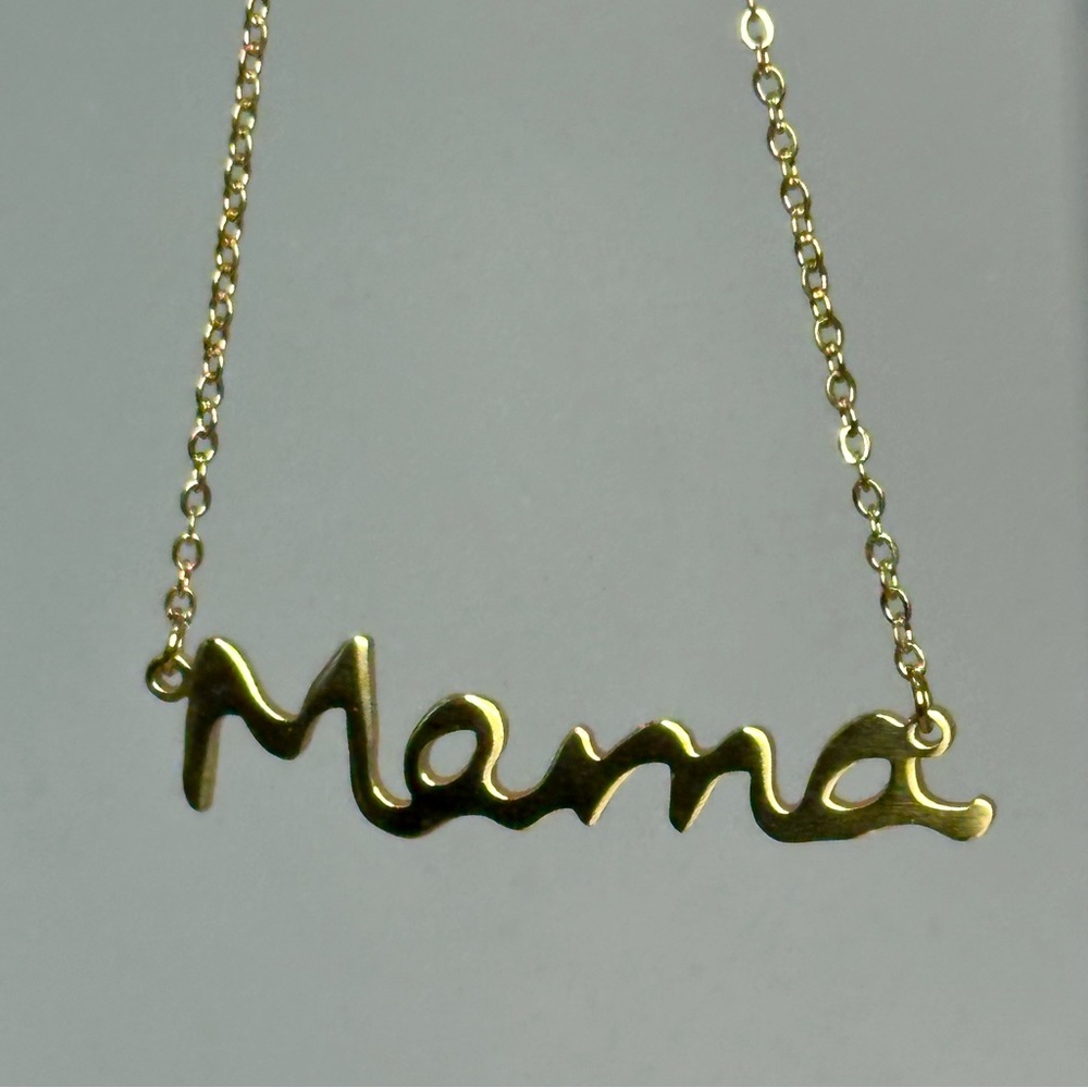 Gold 'Mama' Necklace